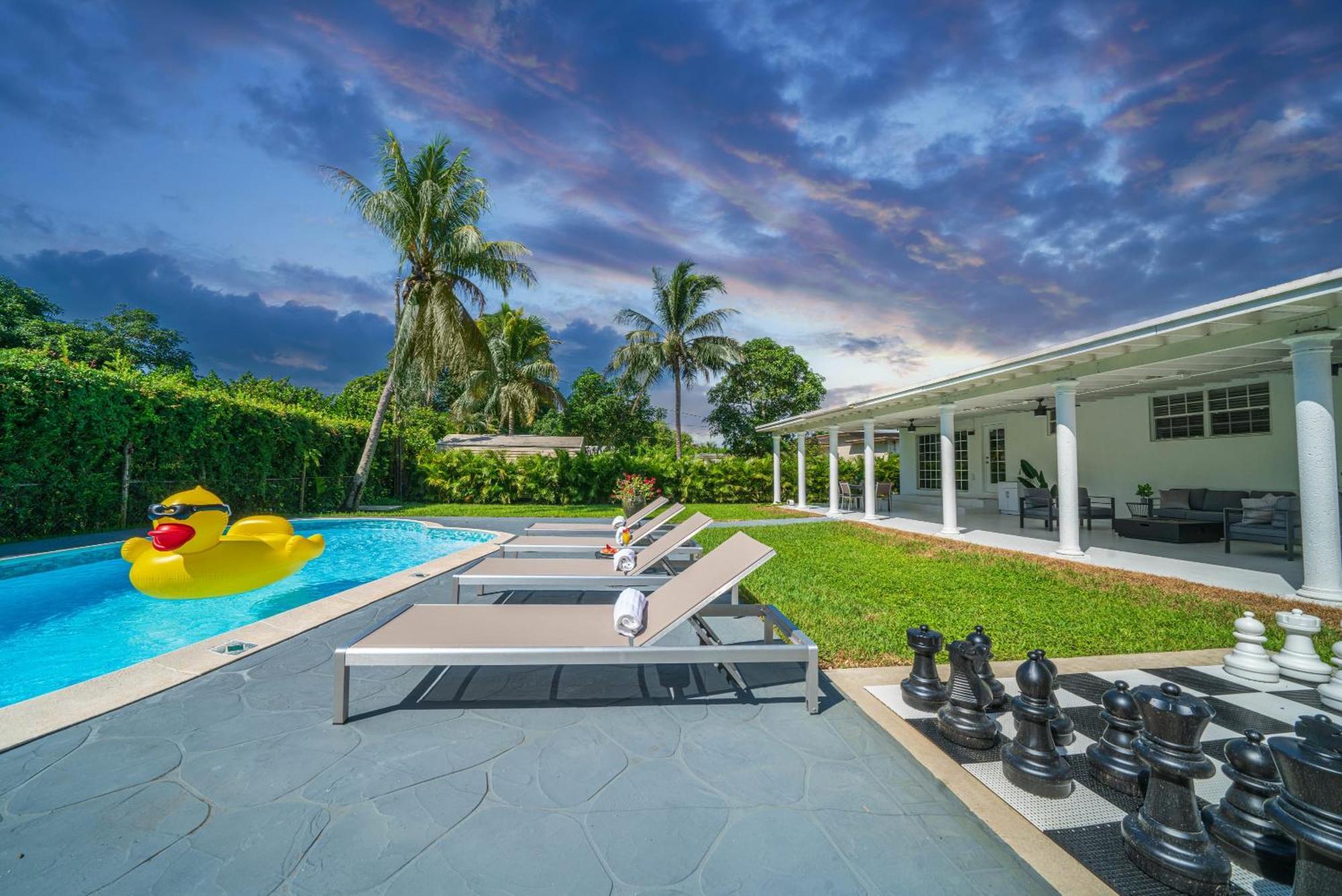 Villa New Tropical Oasis Retreat In Miami Esterno foto