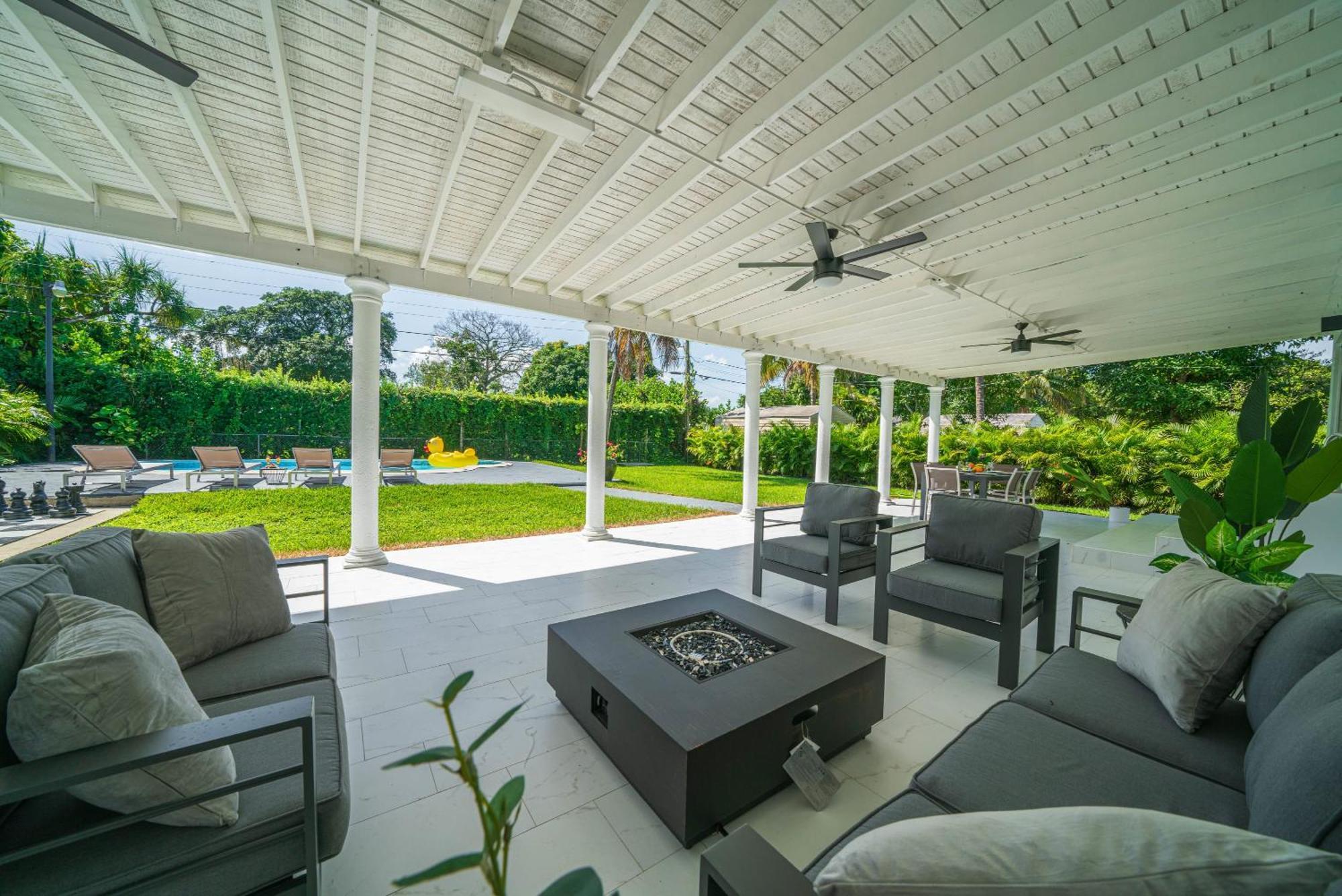 Villa New Tropical Oasis Retreat In Miami Esterno foto