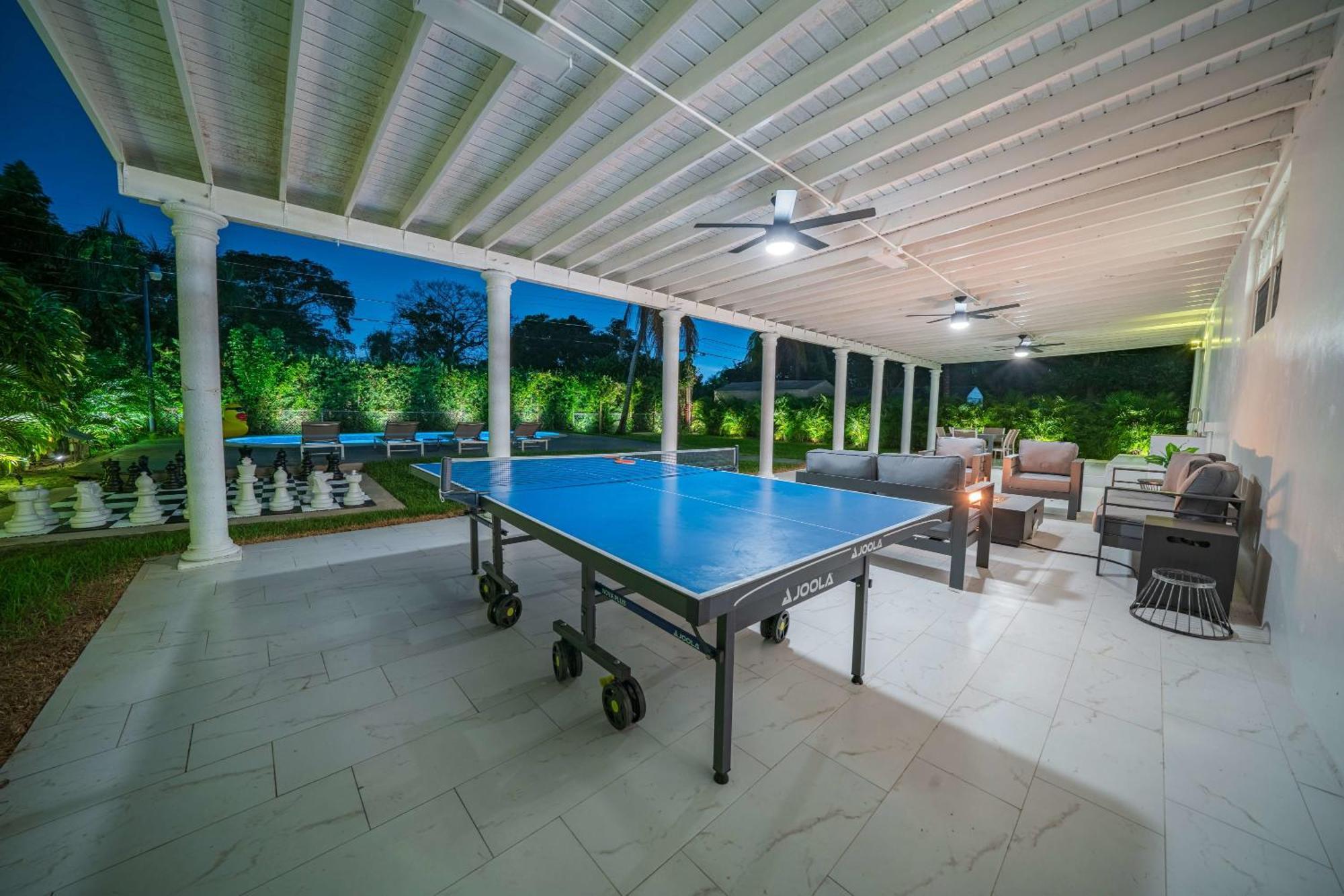 Villa New Tropical Oasis Retreat In Miami Esterno foto